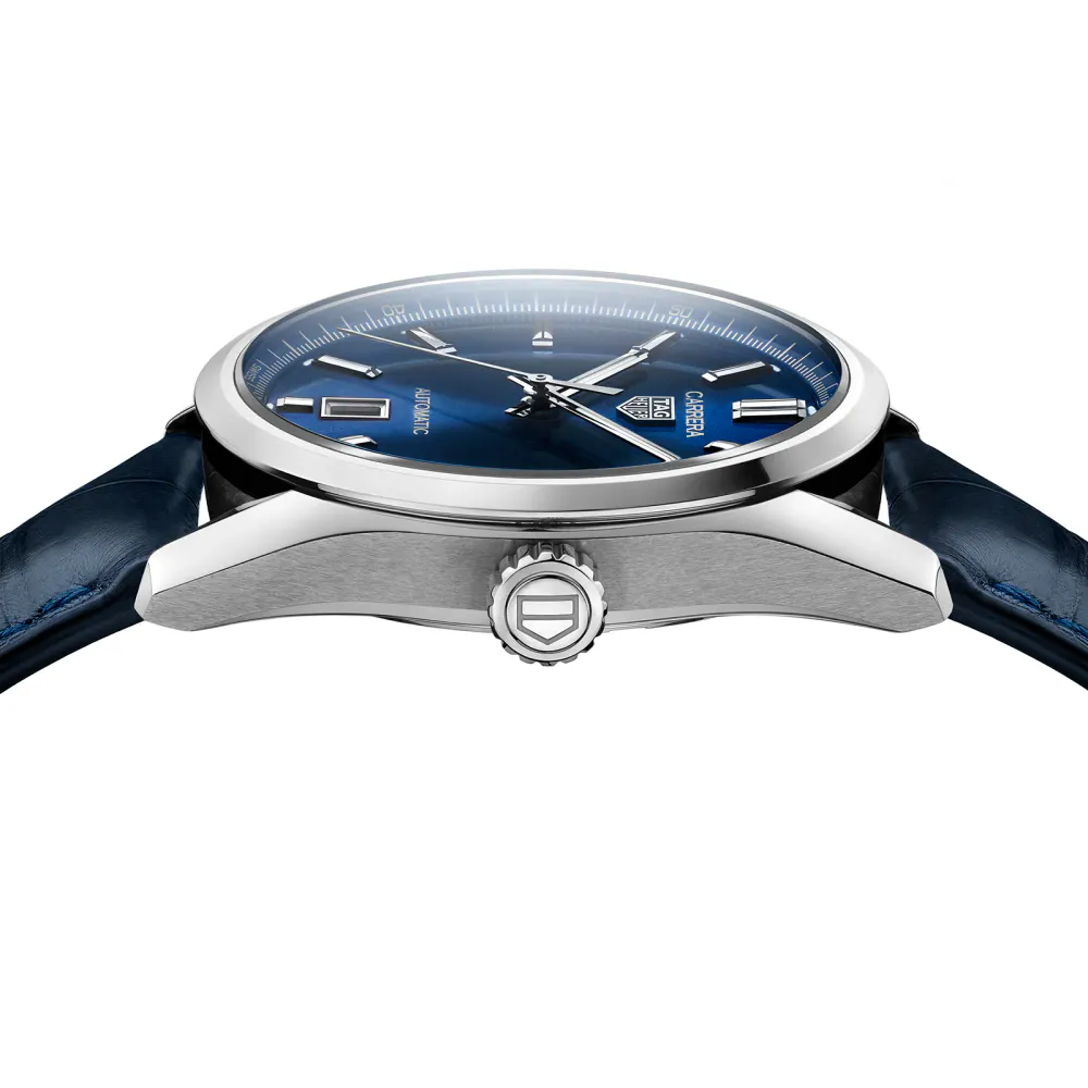 TAG Heuer Carrera Three - Hand Automatic Mens 39mm Watch detail 3