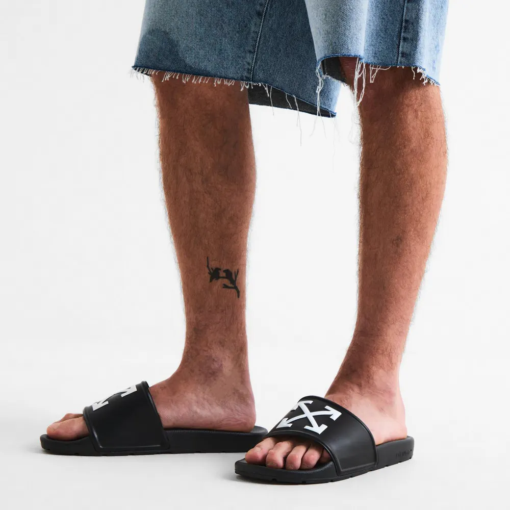 Off White Men's - Pool Sliders in Black, additional product view 3