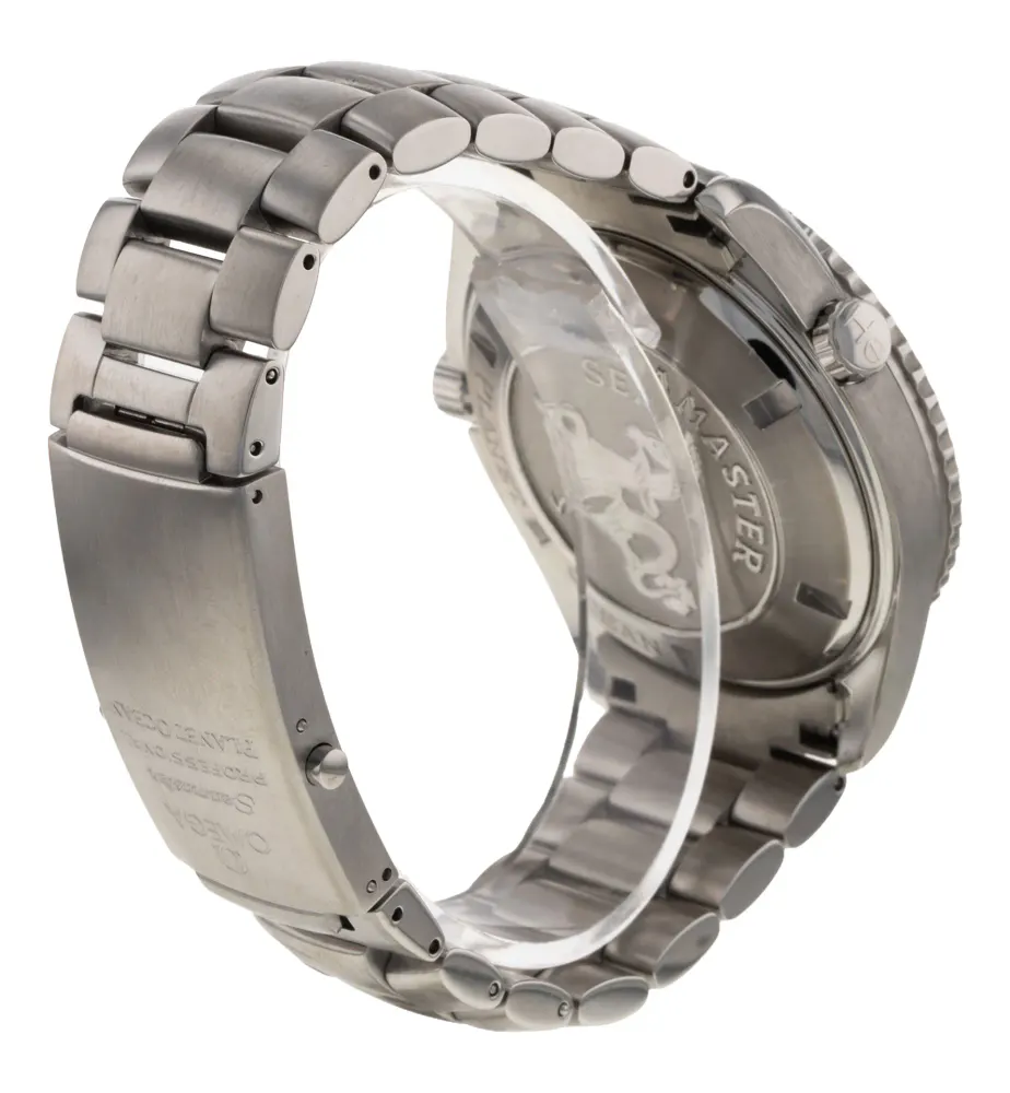 Omega Planet Ocean 2200.51.00 — 2009 — Good in Black Quarter Arabic, additional product view 3