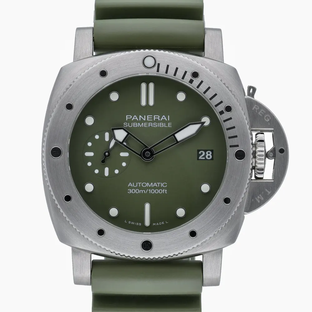 Panerai Submersible PAM01055 — 2020 — Excellent in Green – Pre-owned watches