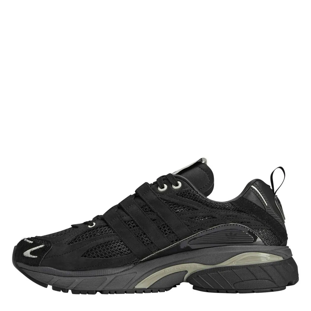 adidas Originals Adistar Cushion STFM Trainers detail 2