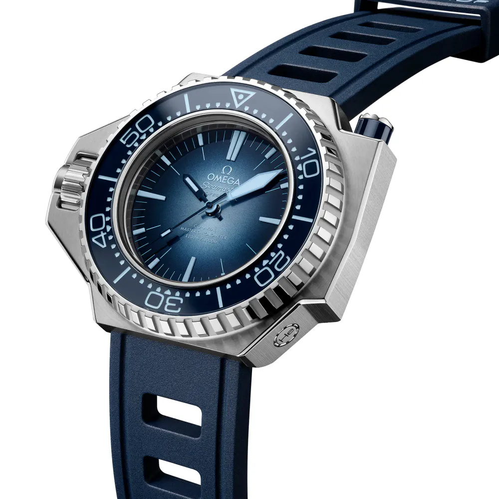 Omega Seamaster Ploprof 1200M Co-Axial Master Chronometer 55 X 45mm Summer Blue detail 3