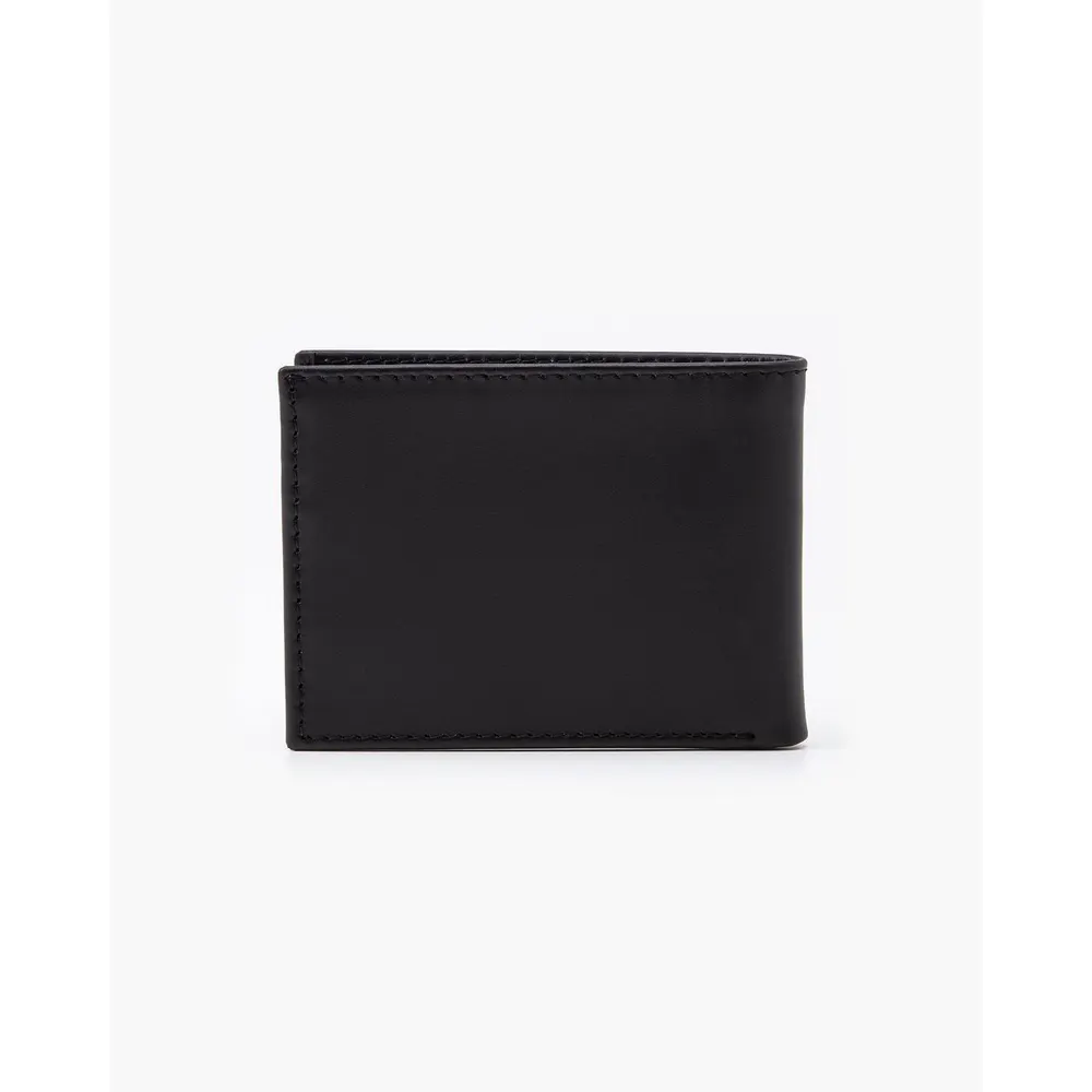 Levis Batwing Bifold Leather Wallet detail 3
