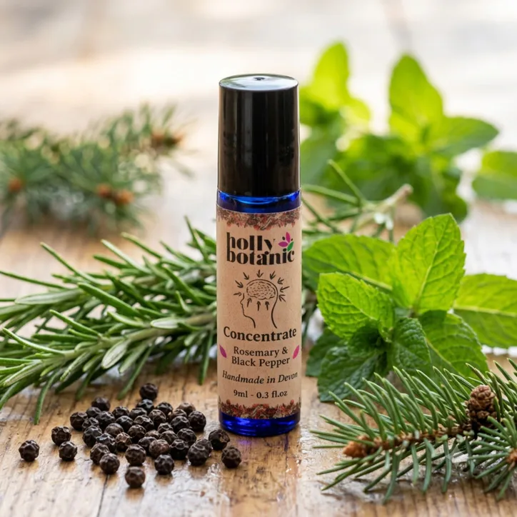Holly Botanic Concentrate Pulse Point Oil | 9ml detail 3