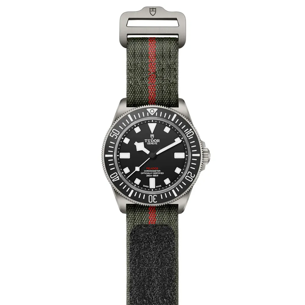 Tudor Pelagos FXD Manufacture Calibre MT5602 42mm Titanium Case Green Fabric Strap detail 2