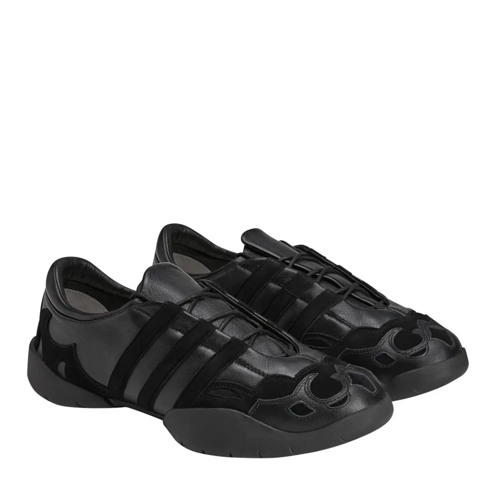 Y3 Men's Regu 2002 Low-Top Trainers in Black, additional product view 3