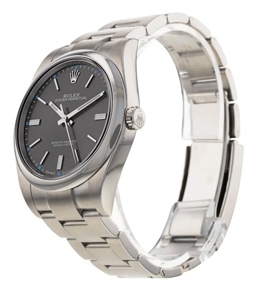 Rolex Oyster Perpetual 114300 — 2019 — Excellent detail 2
