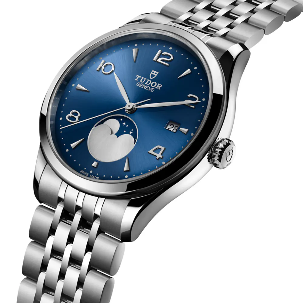 Tudor 1926 Luna 39mm Mens Watch Steel Case Moon Phase Indicator Blue Dial detail 2