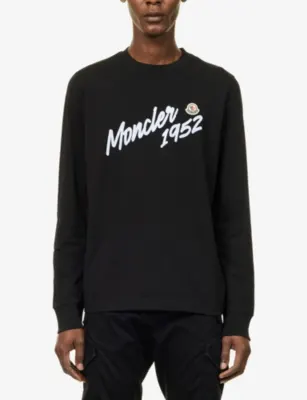 MONCLER Scribble Logo-Print Long-Sleeve Cotton T-Shirt detail 3