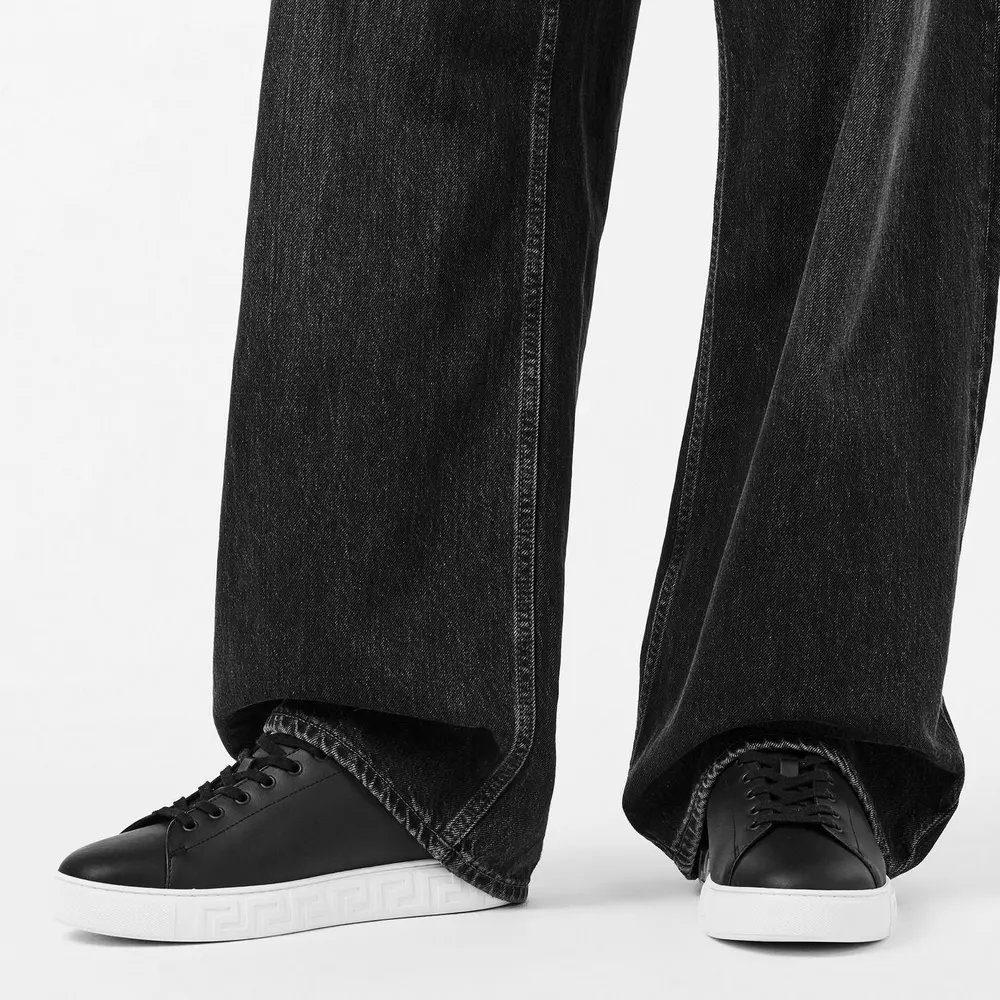 Versace Men's Low Trainers detail 3