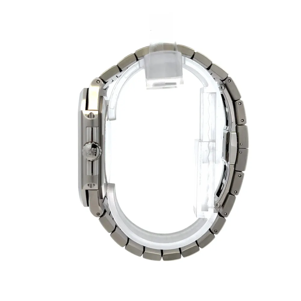 Patek Philippe Cubitus 5821/1A-001 — 2024 — Unworn in Green, additional product view 2