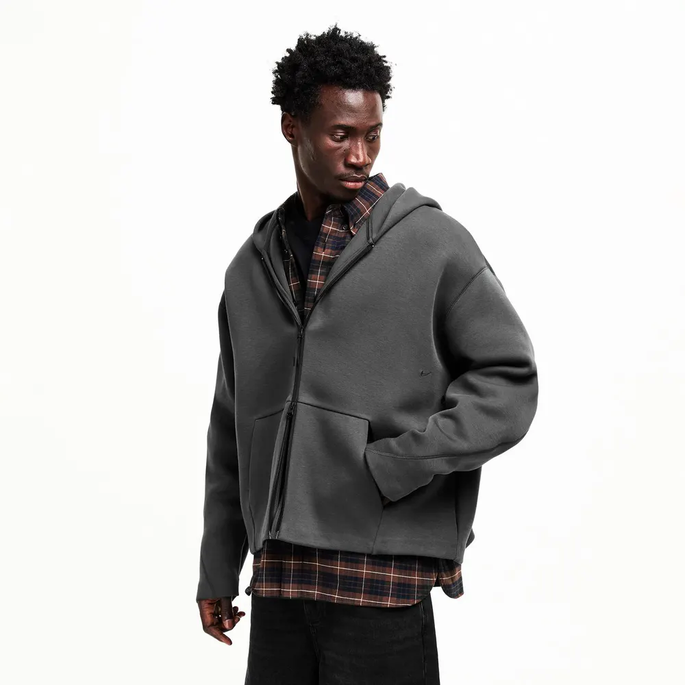 Nike Men's Softshell Jacket detail 3