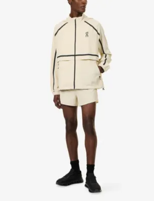 ON Performance Volt Woven Shorts detail 2