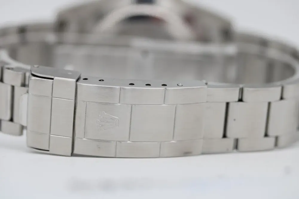 Rolex Submariner 16610 — 2010 — Very good detail 3