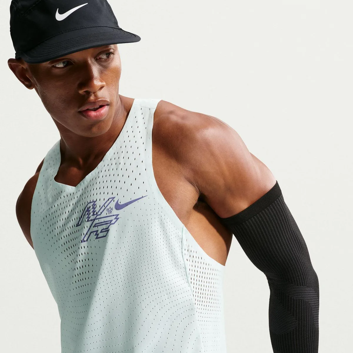 For Him Nike Nike Aero Race Vst Sn64