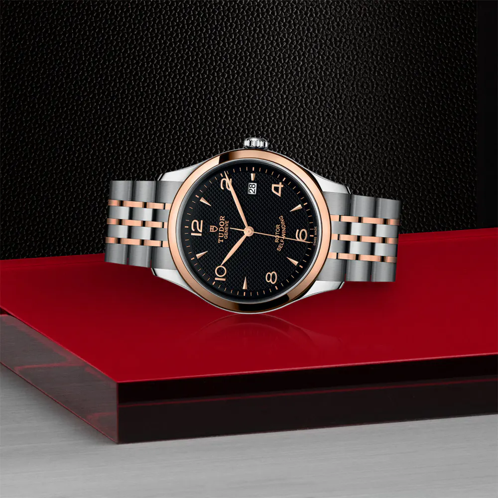 Tudor 1926 39mm Mens Watch Steel Case Rose Gold Bezel Black Dial detail 3