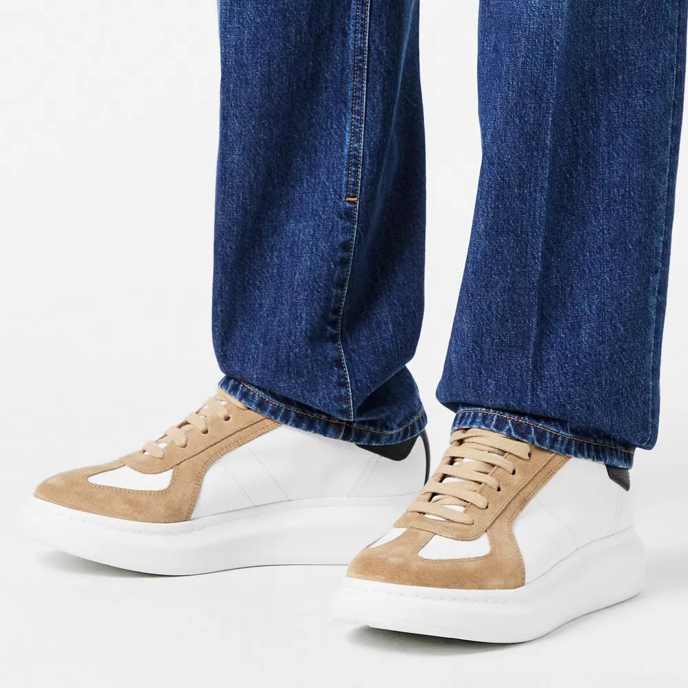 Alexander McQueen Men's Chunky Trainers detail 3