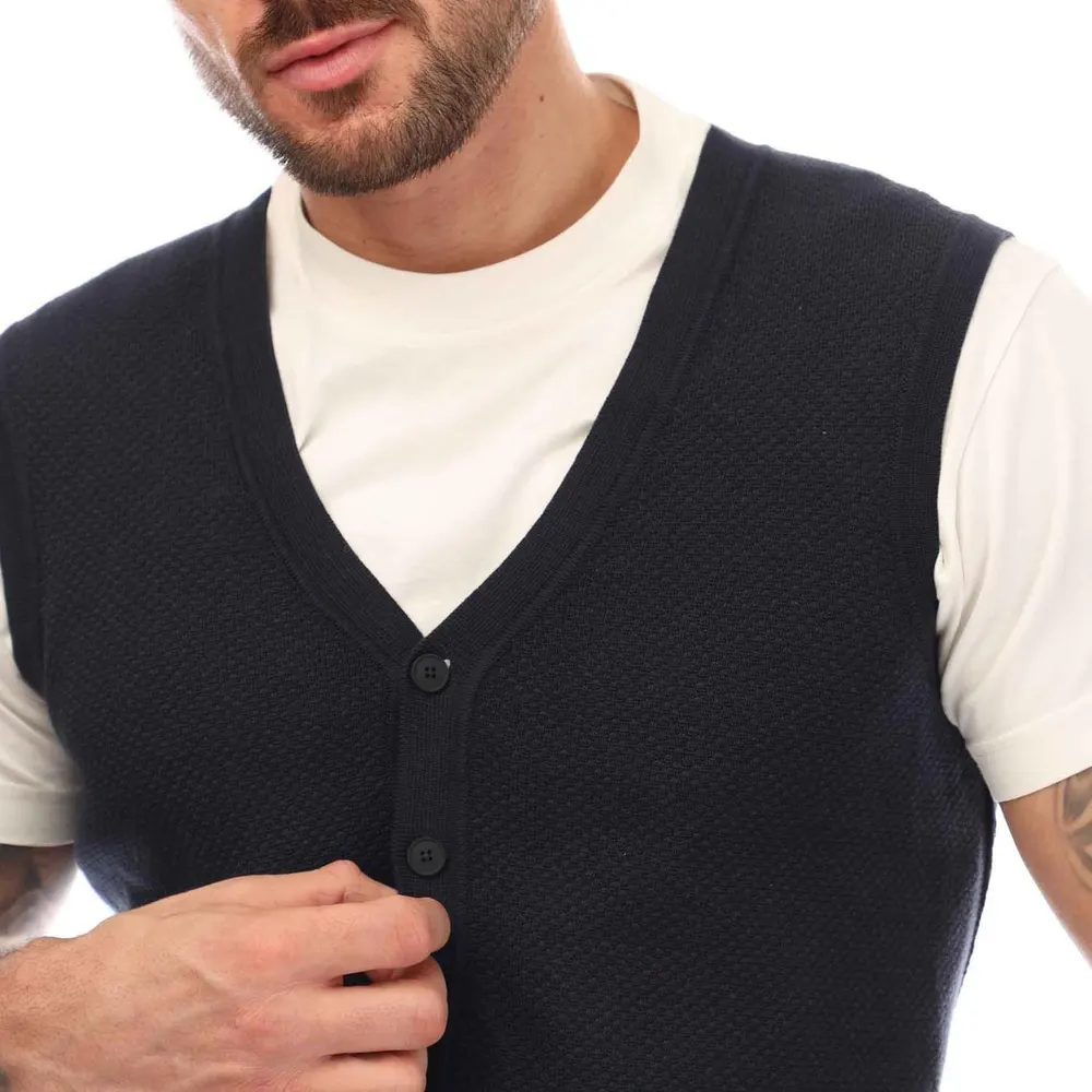 Boss Kortility Vest detail 3