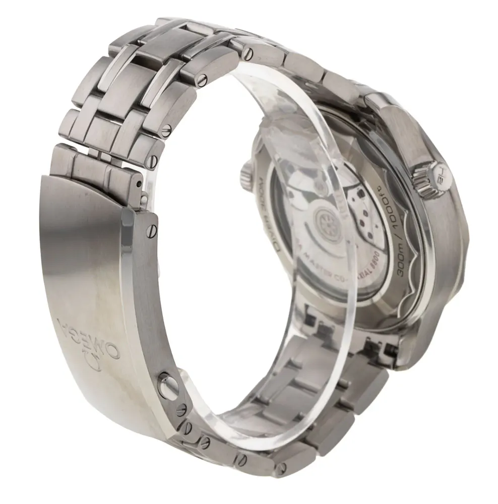 Omega Seamaster Diver 300m 210.30.42.20.03.001 — 2021 — Excellent detail 3