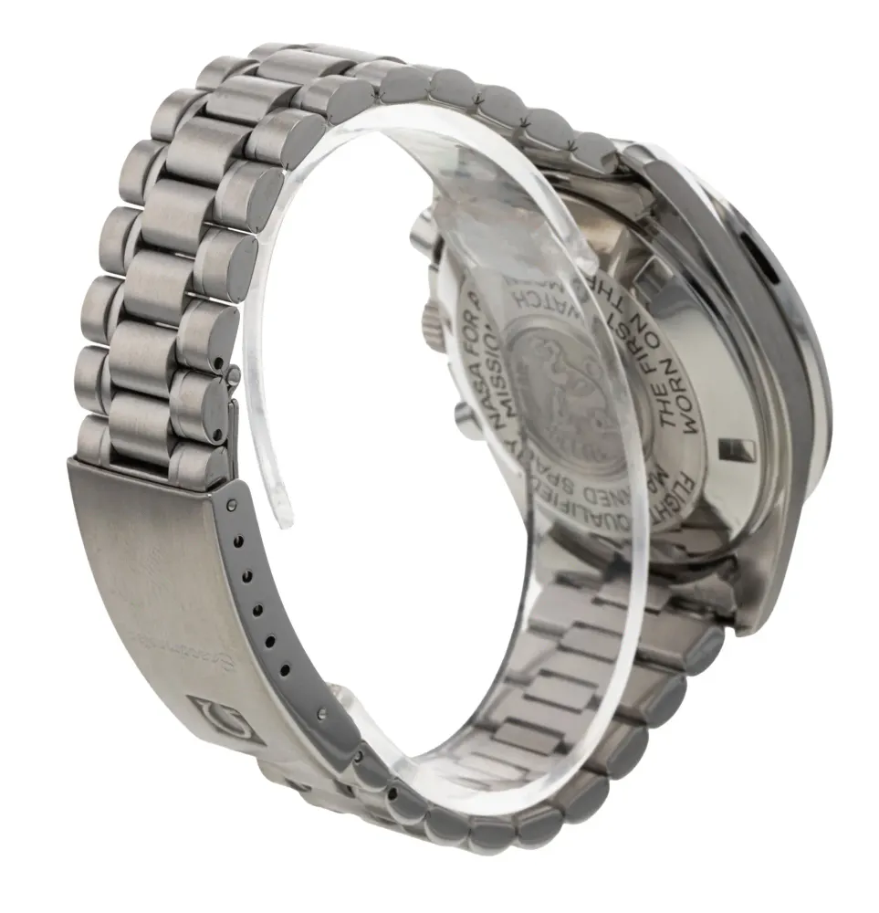 Omega Speedmaster Moonwatch ST145.00.22 — 2001 — Very good detail 3