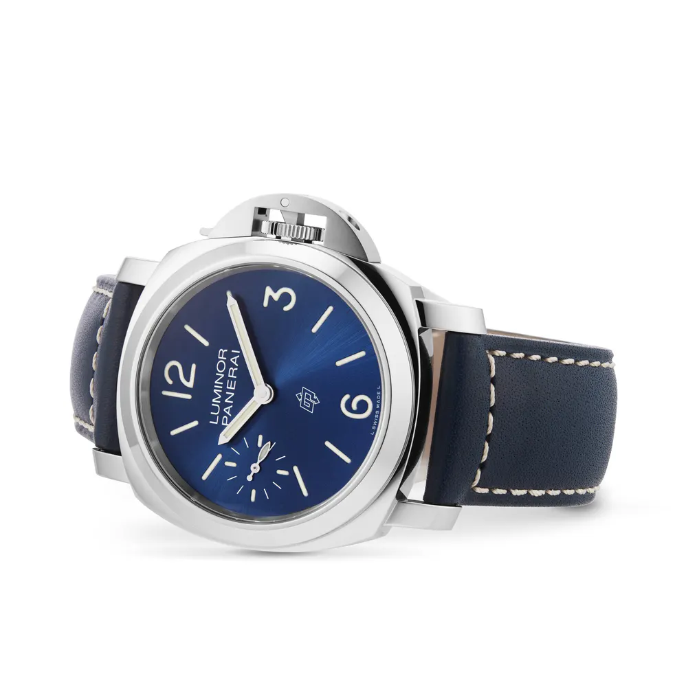 Panerai Luminor Logo 44mm Mens Watch - Interchangeable Strap detail 3