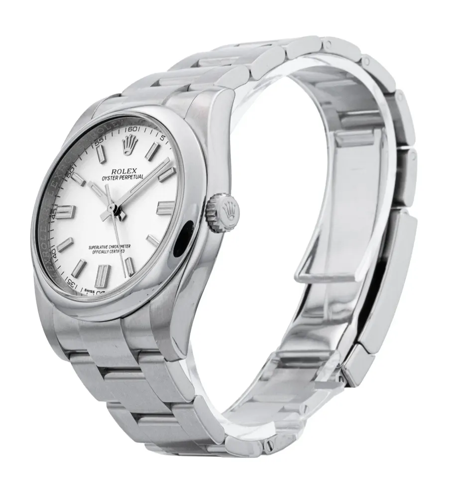Rolex Oyster Perpetual 116000 — 2018 — Very good detail 2