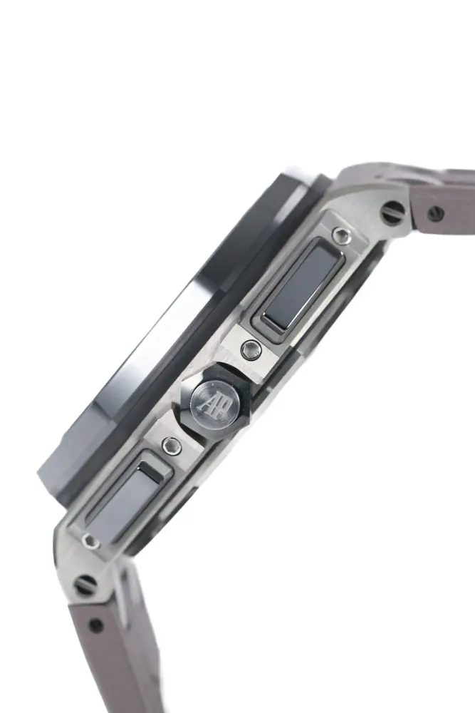 Audemars Piguet Royal Oak Offshore 26400IO.OO.A004CA.01 — 2022 — Good in Grey, additional product view 2