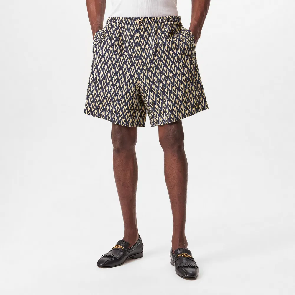 Valentino V Emblem Shorts in Navy/Cream, additional product view 3