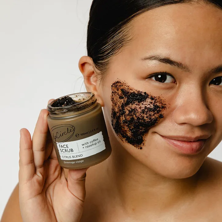 UpCircle Face Scrub Citrus with Coffee + Rosehip Oil 100ml detail 3