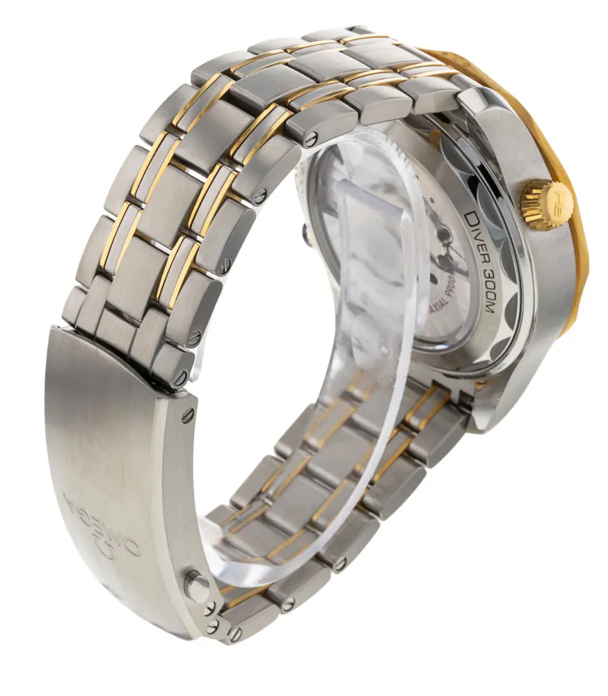 Omega Seamaster Diver 300m 210.20.44.51.03.001 — 2021 — Excellent detail 3
