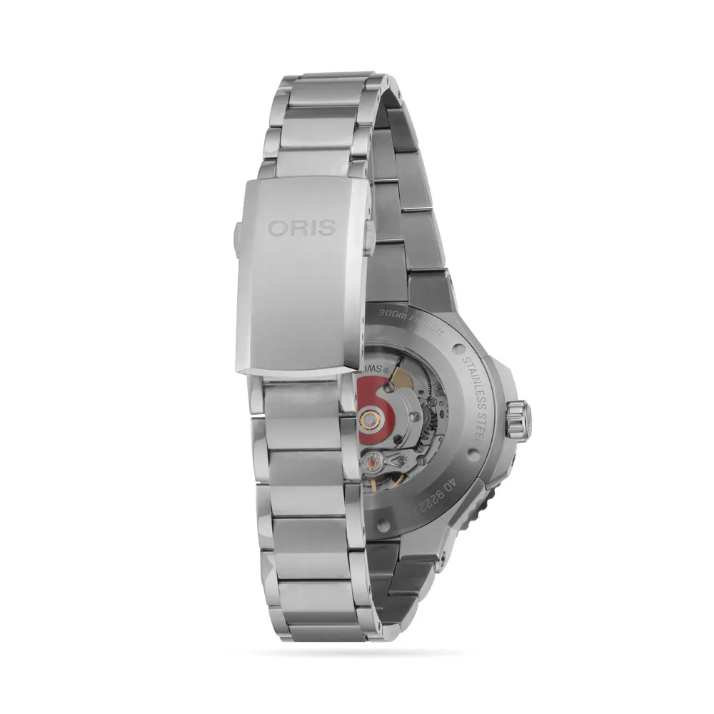 Oris Aquis Date 43.5mm Green Dial Mens Watch detail 3