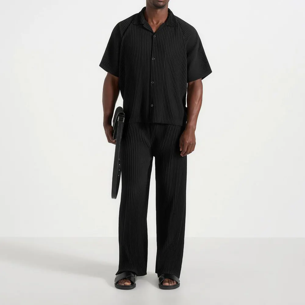 Maniere De Voir Mens Justin Pleated Boxy Shirt detail 3