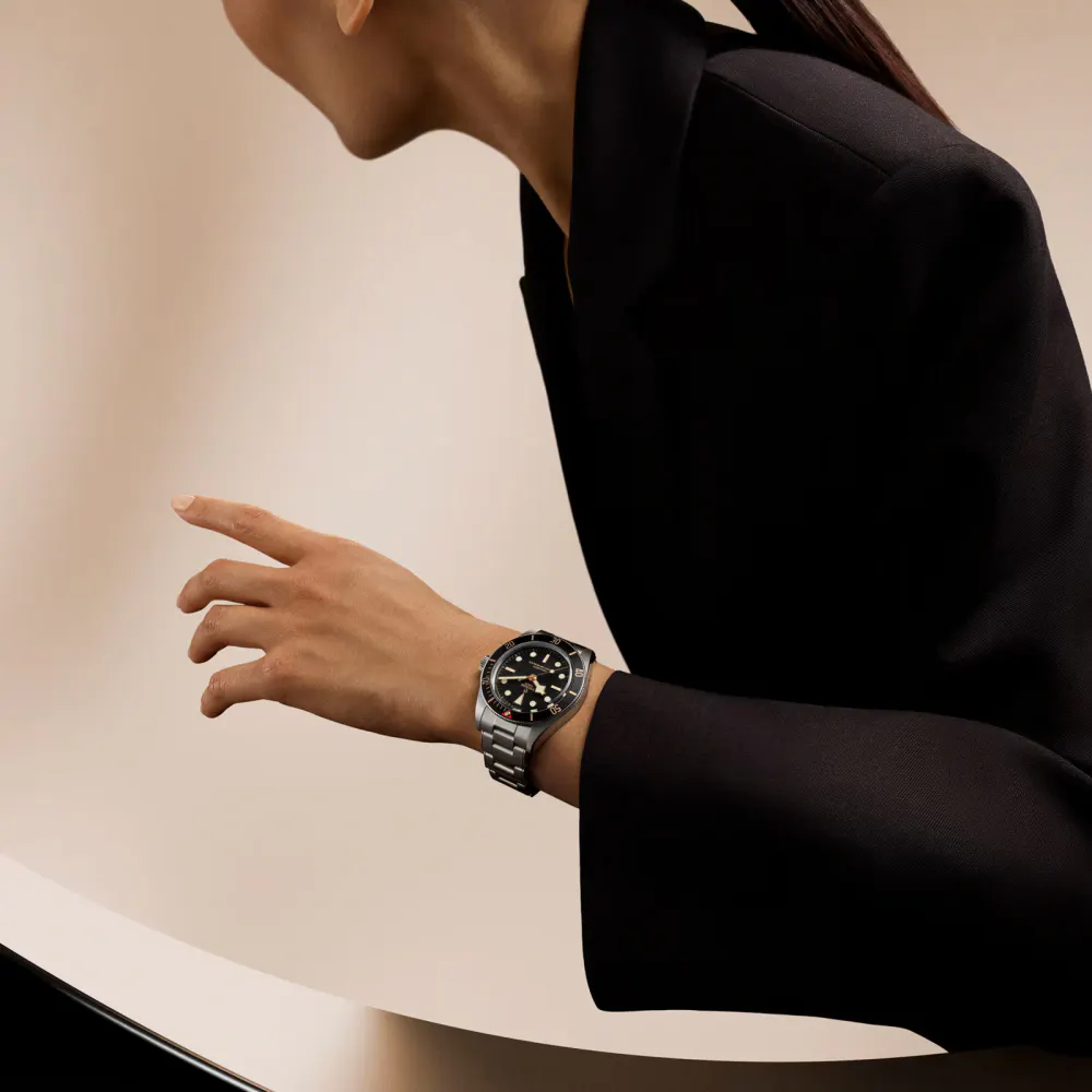 Tudor Black Bay 58 39mm Steel Case Watch Black detail 3