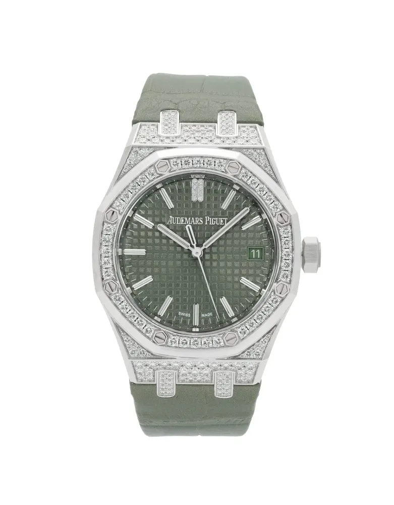 Audemars Piguet Royal Oak 15551BC.ZZ.D405CR.01 — 2025 — Excellent in Green Baton – Pre-owned watches