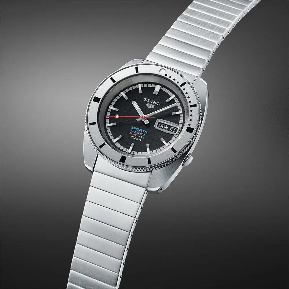 Seiko 5 Sports 1968 Recreation Watch in Black/Silver, additional product view 3