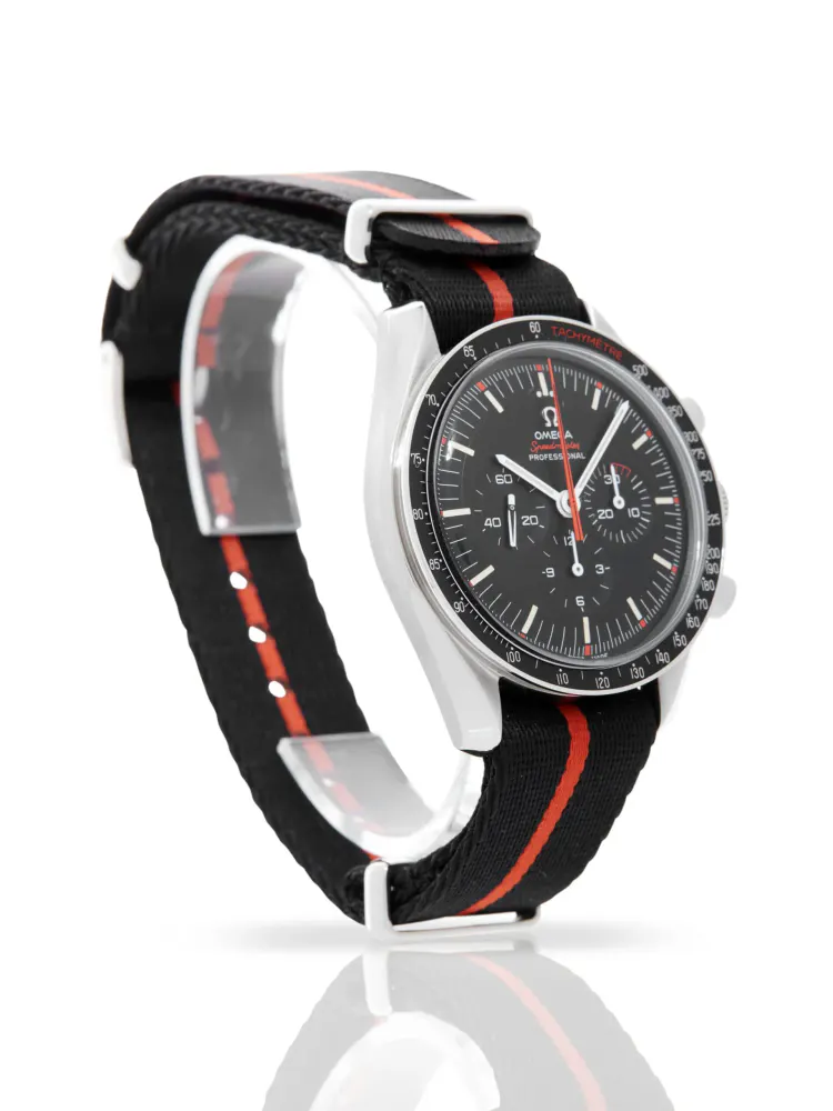 Omega Speedmaster Ultraman 311.12.42.30.01.001 — 2018 — Very good detail 3