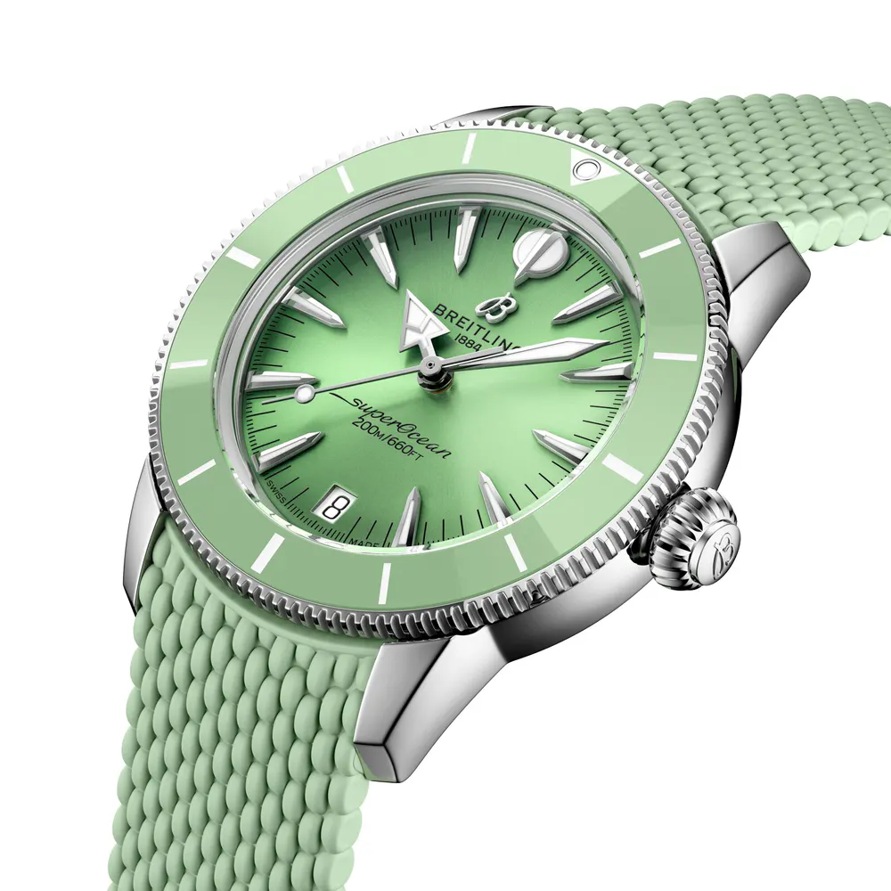 Breitling Superocean Heritage Automatic 36mm Unisex Watch Green Rubber detail 3