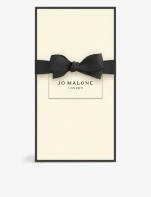 JO MALONE LONDON Oud & Bergamot hand & body wash 250ml detail 2