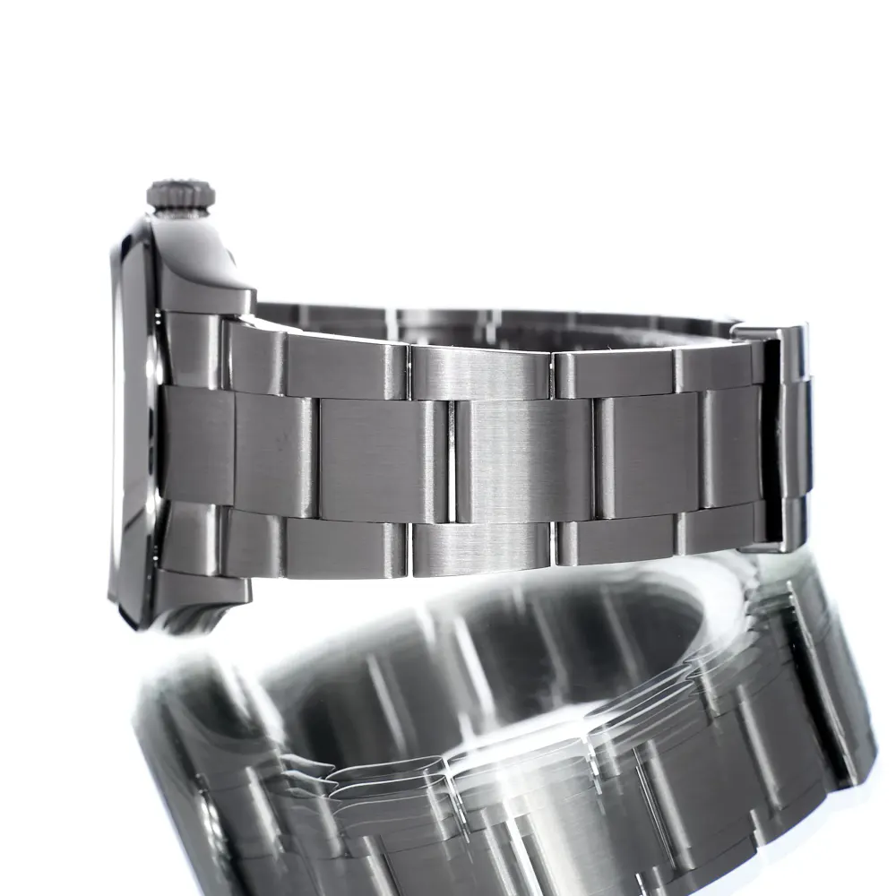 Rolex Oyster Perpetual 126000 — 2025 — Unworn detail 2